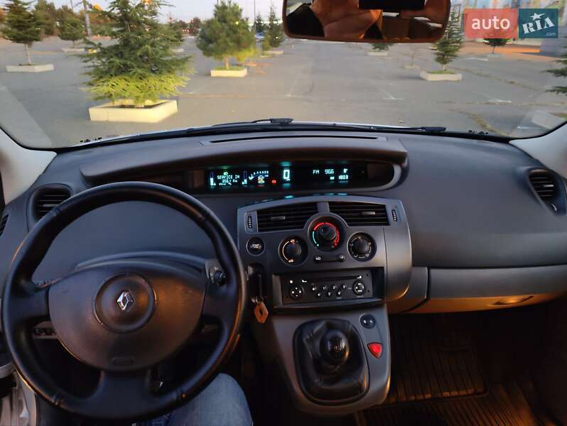 Мінівен Renault Scenic 2007 в Одесі