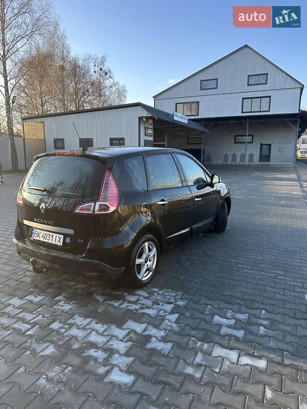 Мінівен Renault Scenic 2011 в Костопілі