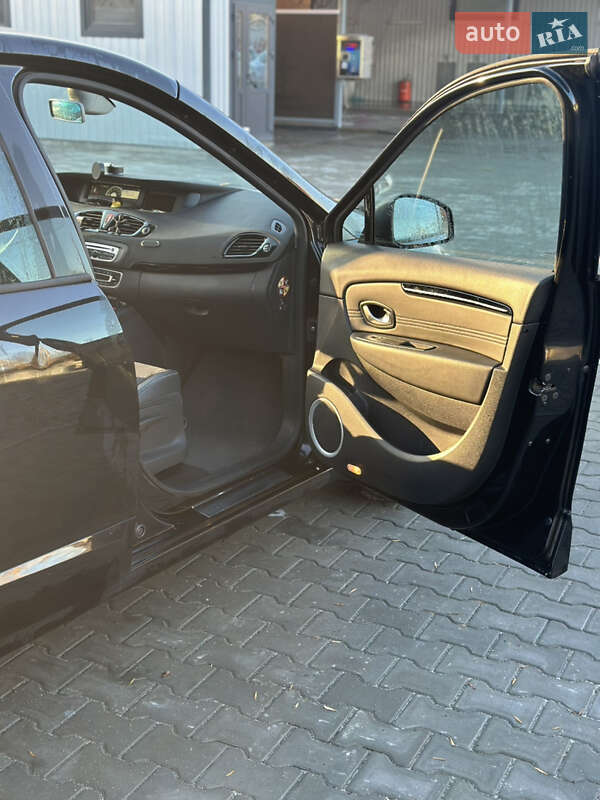 Мінівен Renault Scenic 2011 в Костопілі