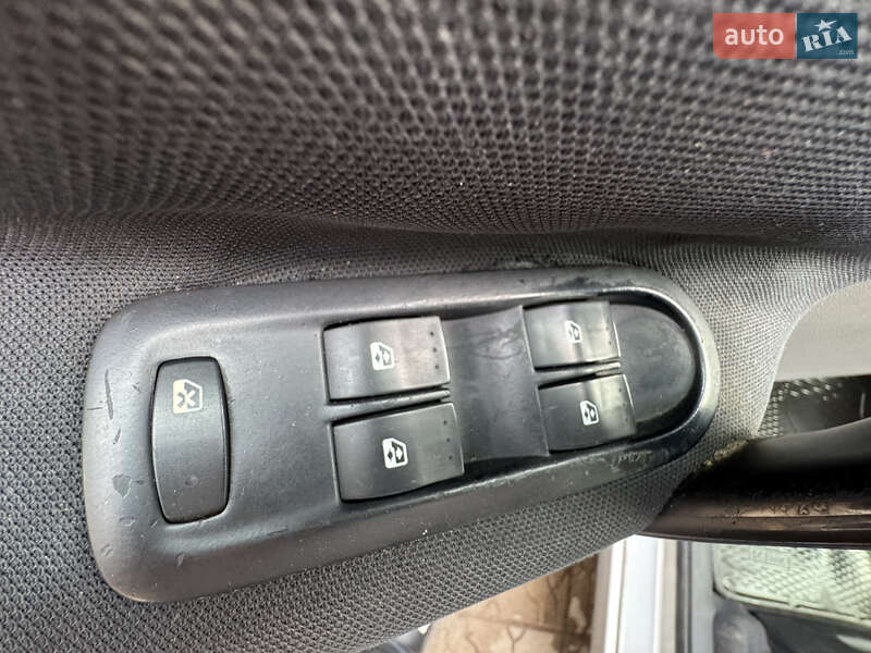 Минивэн Renault Scenic 2007 в Чернигове