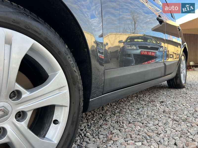 Мінівен Renault Scenic 2009 в Лубнах