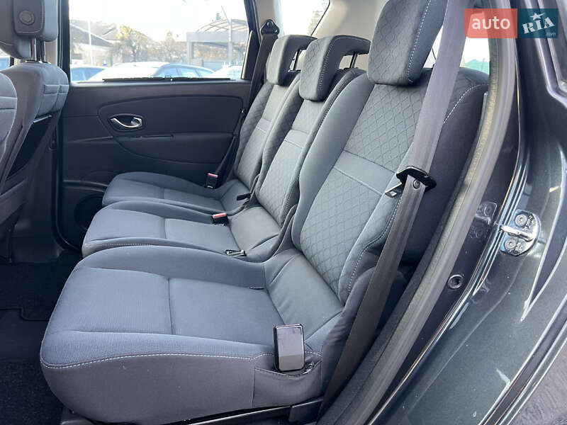Мінівен Renault Scenic 2009 в Лубнах