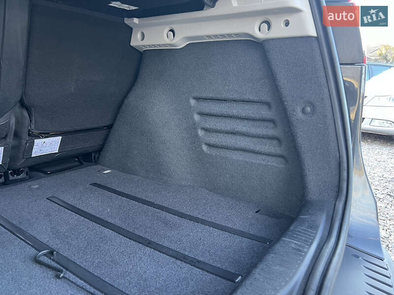 Мінівен Renault Scenic 2009 в Лубнах