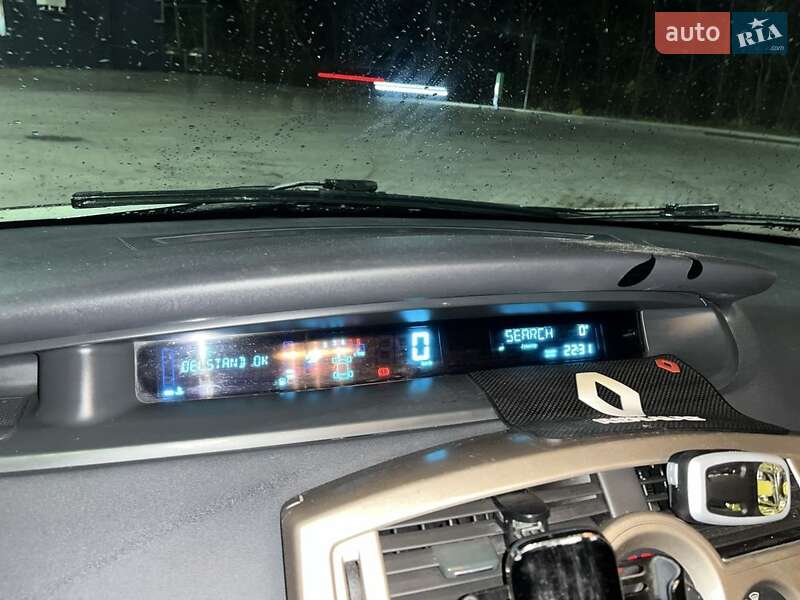 Минивэн Renault Scenic 2006 в Хотине