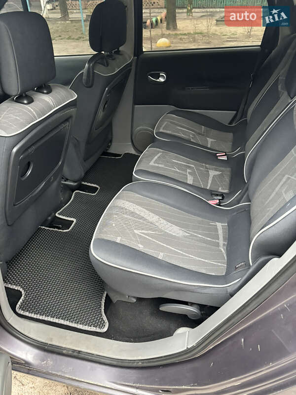 Мінівен Renault Scenic 2004 в Запоріжжі