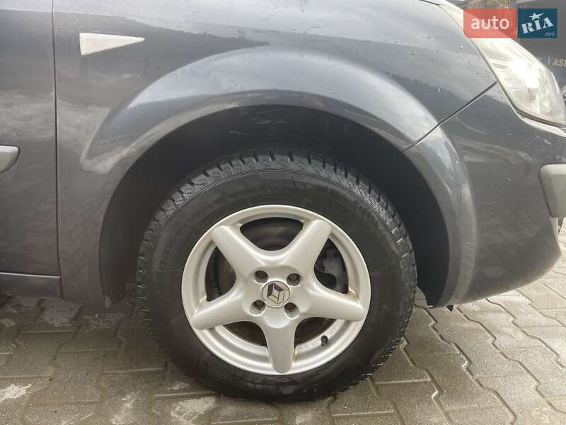 Минивэн Renault Scenic 2008 в Стрые