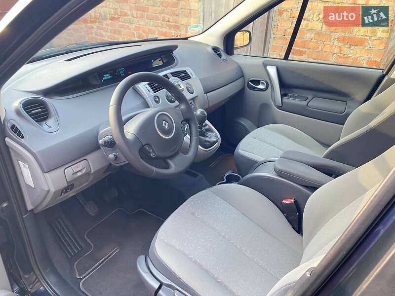 Минивэн Renault Scenic 2007 в Кривом Роге
