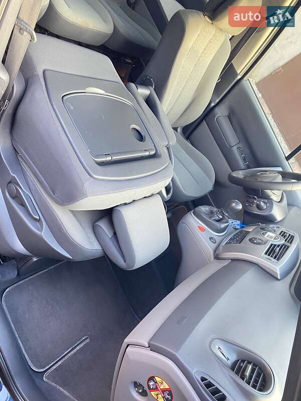 Минивэн Renault Scenic 2007 в Кривом Роге