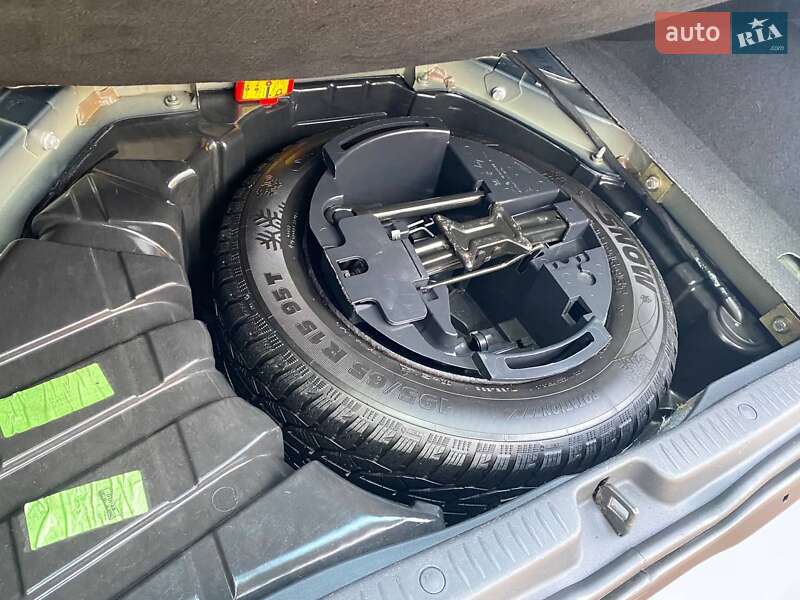 Минивэн Renault Scenic 2007 в Кривом Роге