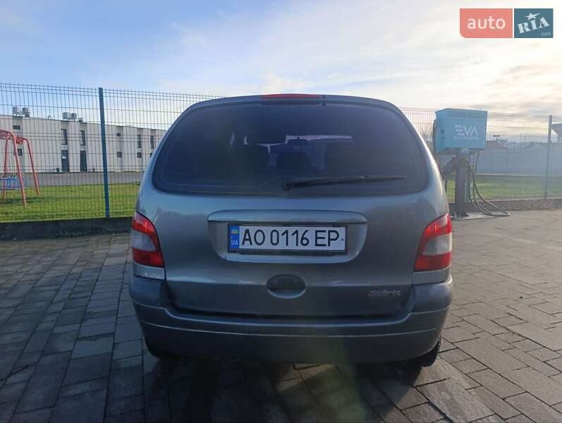Минивэн Renault Scenic 2000 в Ужгороде