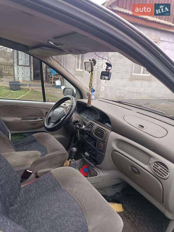 Мінівен Renault Scenic 2001 в Калинівці