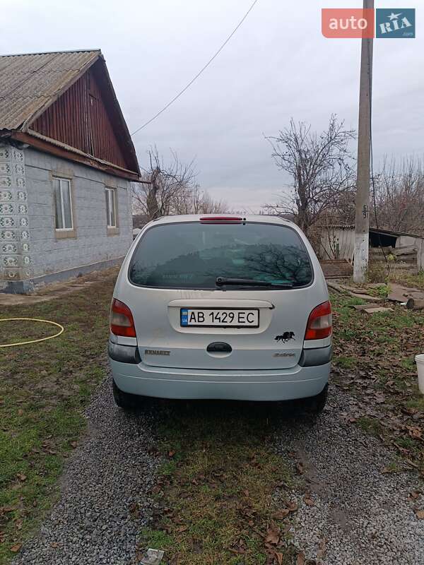 Мінівен Renault Scenic 2001 в Калинівці