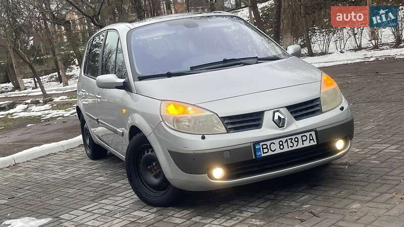Минивэн Renault Scenic 2005 в Дрогобыче
