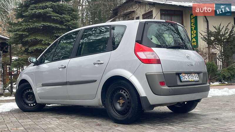 Минивэн Renault Scenic 2005 в Дрогобыче