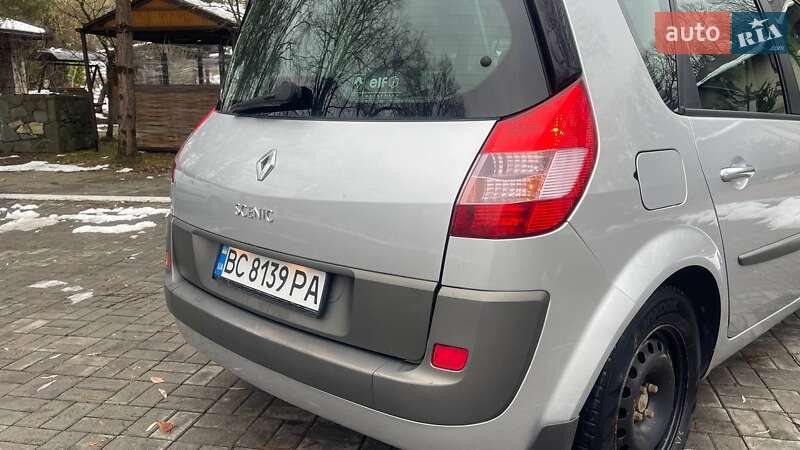 Минивэн Renault Scenic 2005 в Дрогобыче