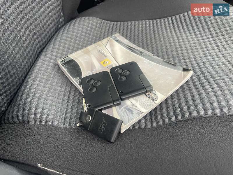 Минивэн Renault Scenic 2005 в Дрогобыче