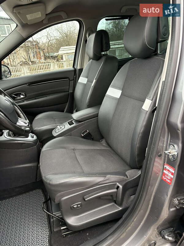 Мінівен Renault Scenic 2013 в Івано-Франківську