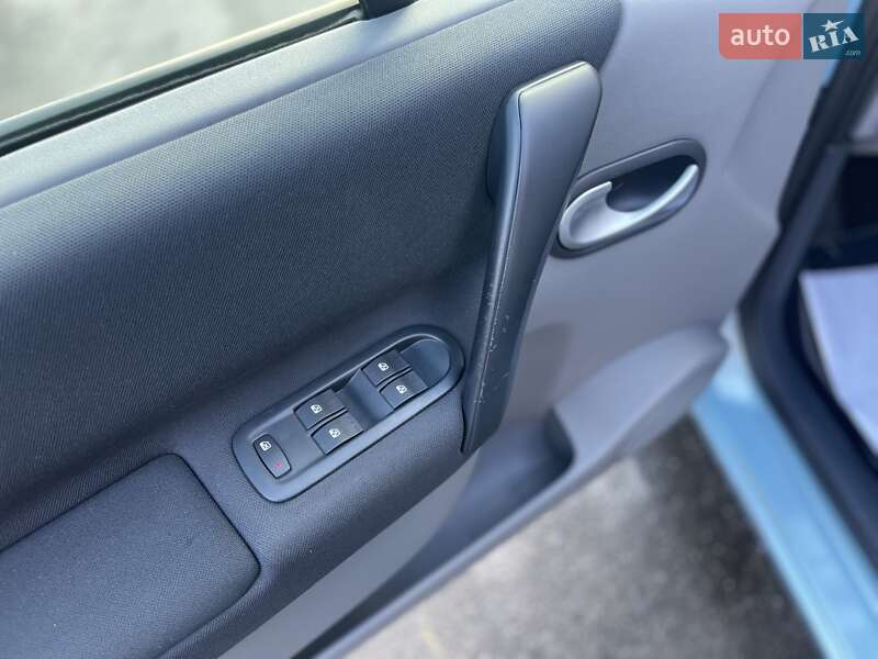 Мінівен Renault Scenic 2008 в Сумах фото 9 Мінівен Renault Scenic 2008 в Сумах