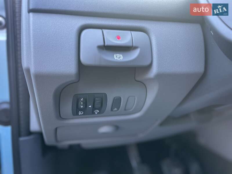 Мінівен Renault Scenic 2008 в Сумах фото 11 Мінівен Renault Scenic 2008 в Сумах
