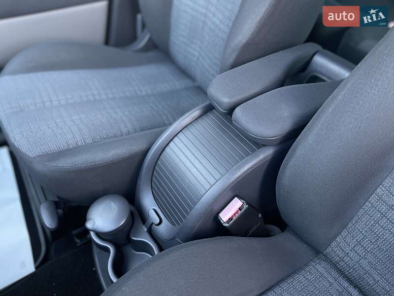 Мінівен Renault Scenic 2008 в Сумах фото 21 Мінівен Renault Scenic 2008 в Сумах