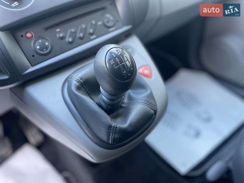 Мінівен Renault Scenic 2008 в Сумах фото 22 Мінівен Renault Scenic 2008 в Сумах