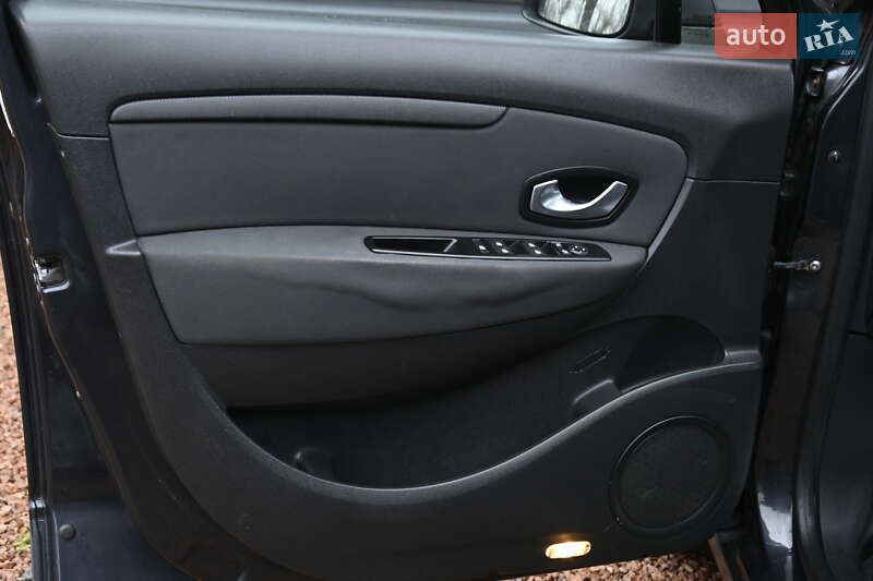 Мінівен Renault Scenic 2009 в Бердичеві фото 17 Мінівен Renault Scenic 2009 в Бердичеві