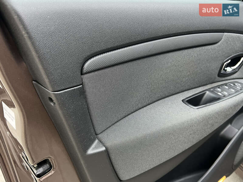 Минивэн Renault Scenic 2011 в Луцке фото 85 Минивэн Renault Scenic 2011 в Луцке