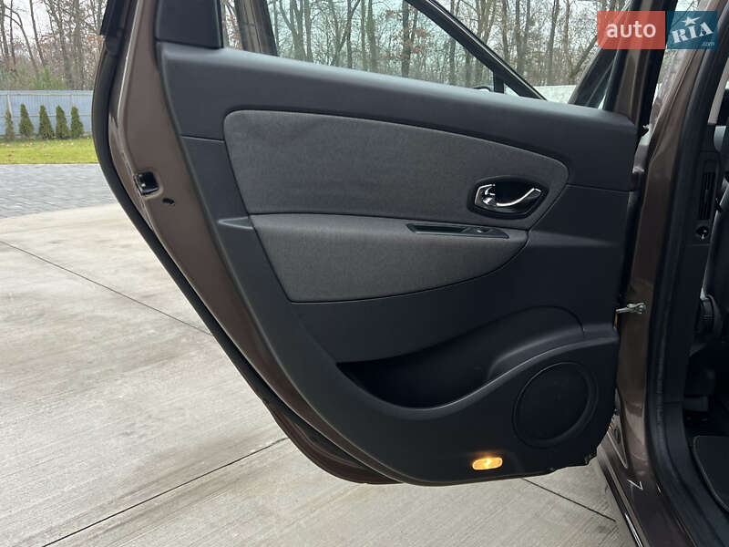 Минивэн Renault Scenic 2011 в Луцке фото 95 Минивэн Renault Scenic 2011 в Луцке