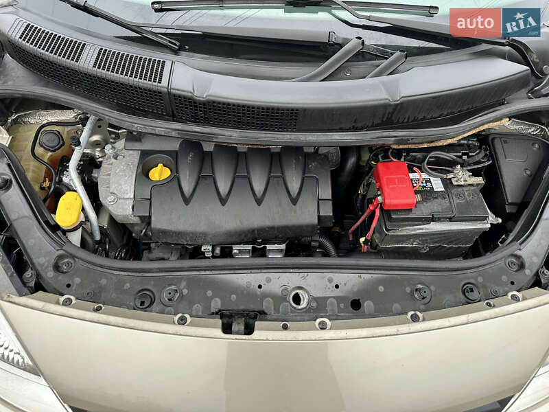 Минивэн Renault Scenic 2006 в Харькове