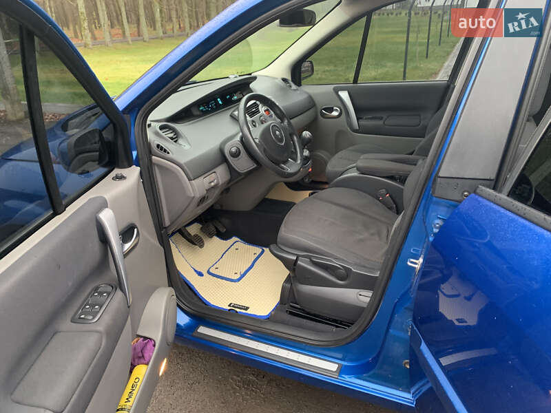 Мінівен Renault Scenic 2007 в Луцьку