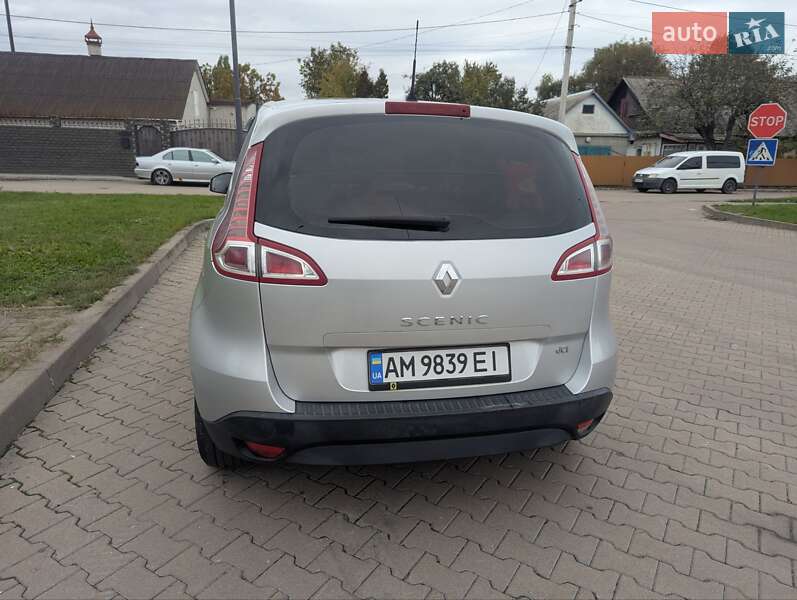 Мінівен Renault Scenic 2010 в Житомирі