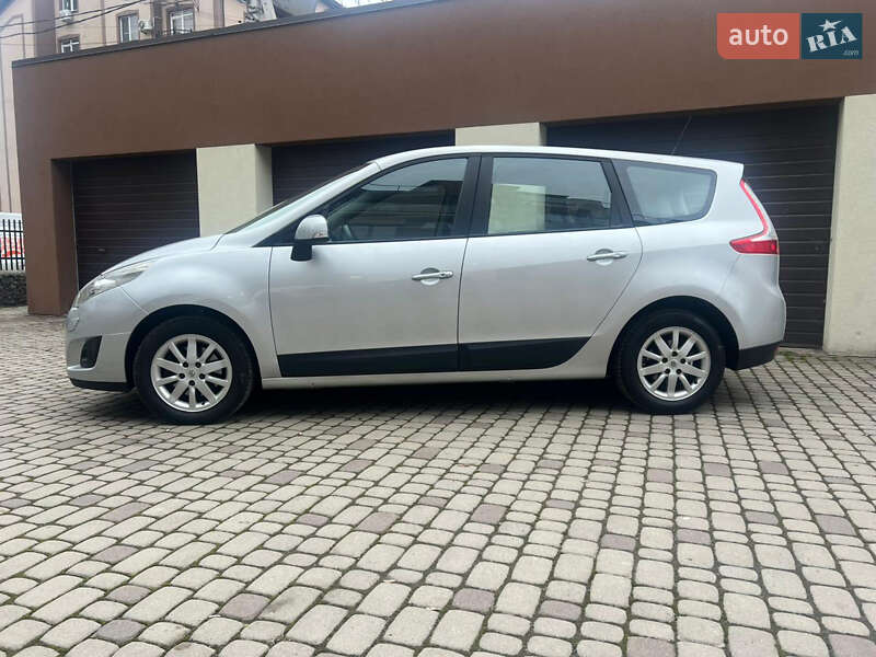 Мінівен Renault Scenic 2010 в Коломиї