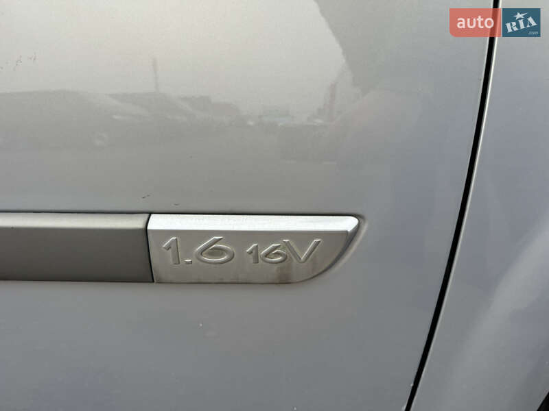 Мінівен Renault Scenic 2004 в Києві