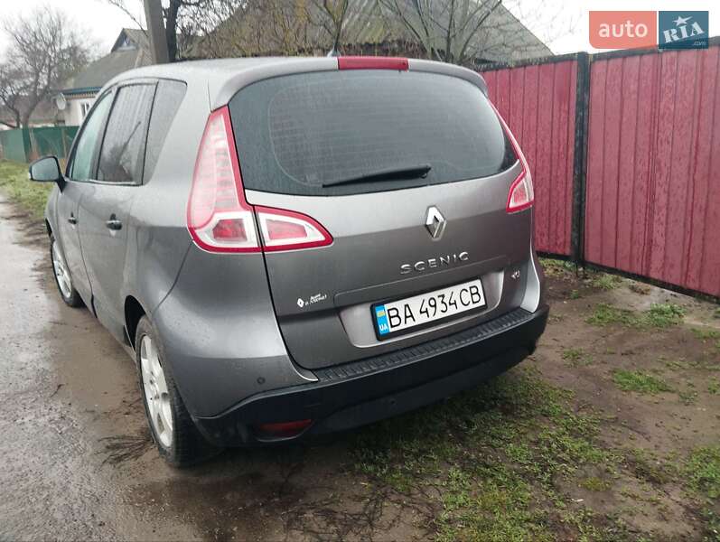 Минивэн Renault Scenic 2009 в Кременчуге
