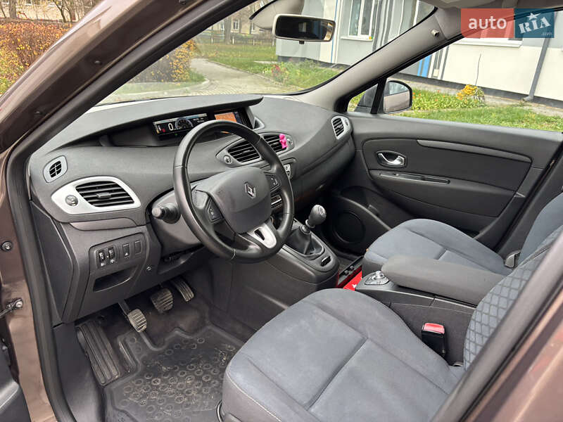 Минивэн Renault Scenic 2009 в Луцке фото 5 Минивэн Renault Scenic 2009 в Луцке