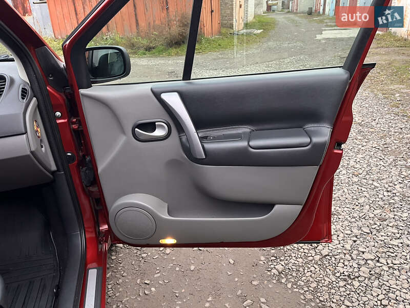Минивэн Renault Scenic 2008 в Луцке фото 17 Минивэн Renault Scenic 2008 в Луцке