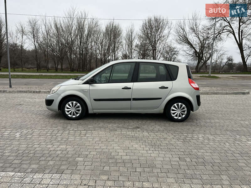 Мінівен Renault Scenic 2004 в Запоріжжі