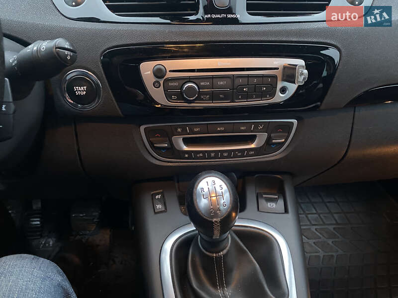 Минивэн Renault Scenic 2013 в Ковеле