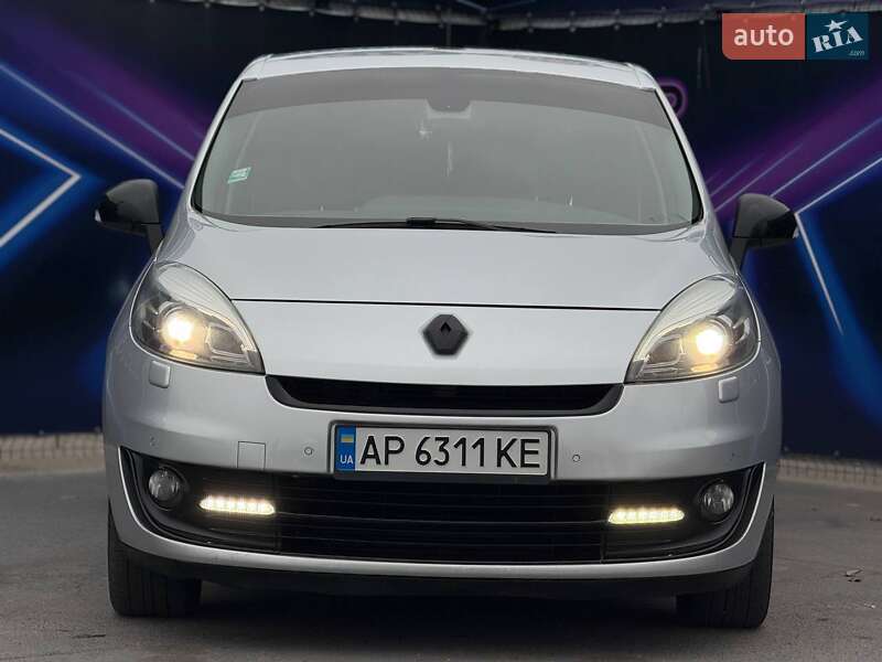 Минивэн Renault Scenic 2012 в Запорожье