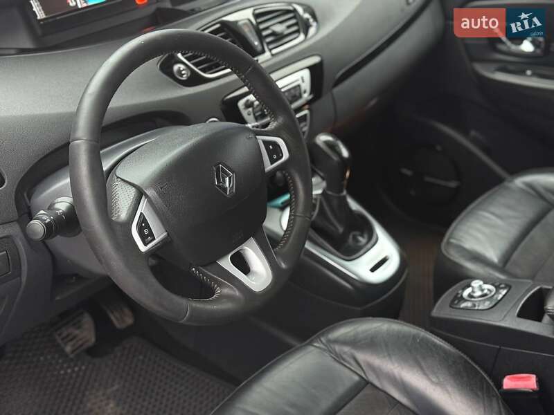 Минивэн Renault Scenic 2012 в Запорожье