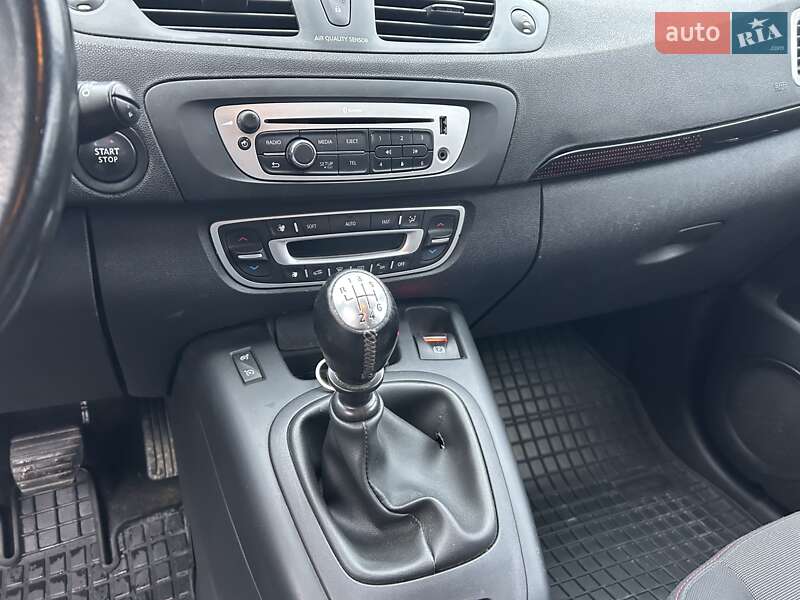 Мінівен Renault Scenic 2013 в Рівному фото 20 Мінівен Renault Scenic 2013 в Рівному
