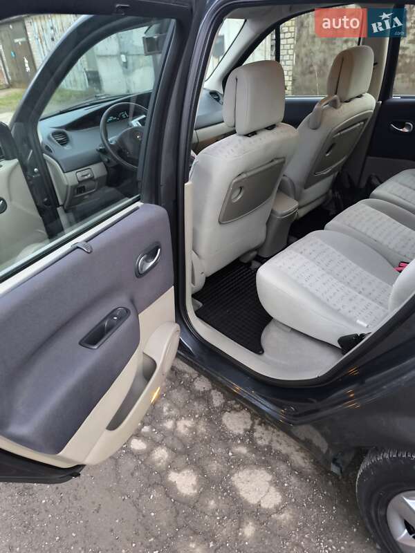 Мінівен Renault Scenic 2006 в Луцьку