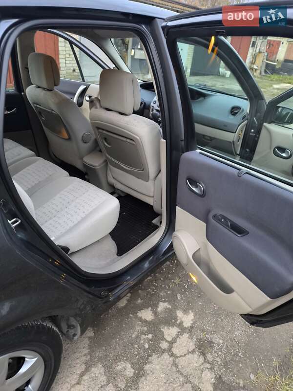 Мінівен Renault Scenic 2006 в Луцьку
