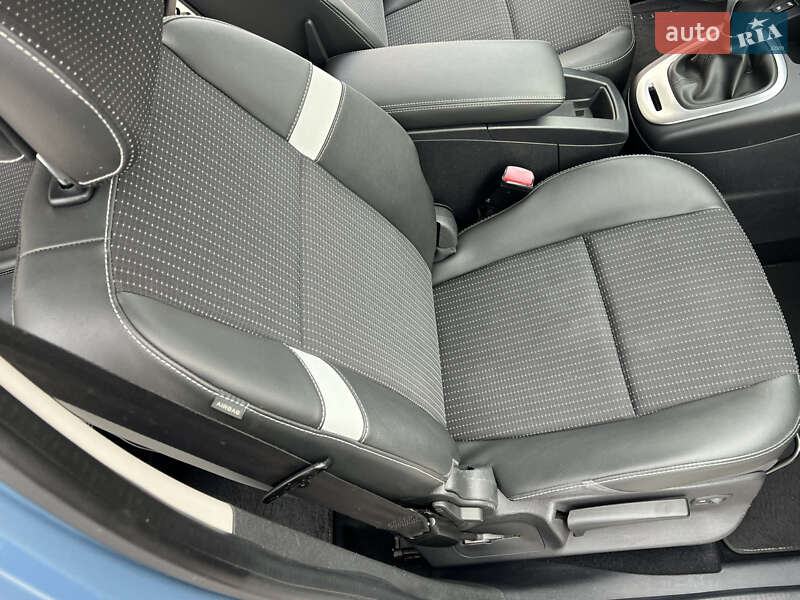 Минивэн Renault Scenic 2011 в Луцке