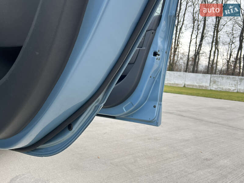 Минивэн Renault Scenic 2011 в Луцке