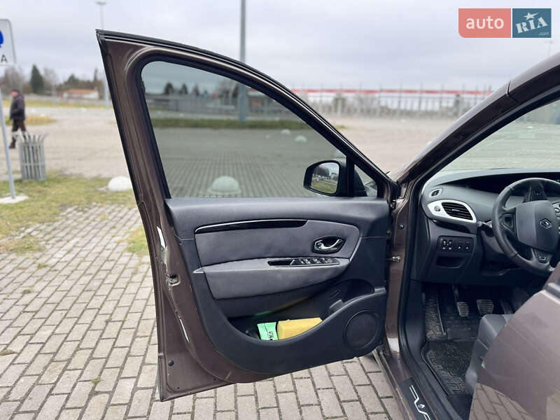 Минивэн Renault Scenic 2013 в Львове фото 32 Минивэн Renault Scenic 2013 в Львове