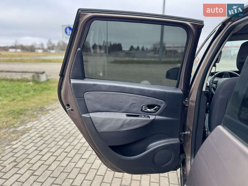 Минивэн Renault Scenic 2013 в Львове фото 37 Минивэн Renault Scenic 2013 в Львове