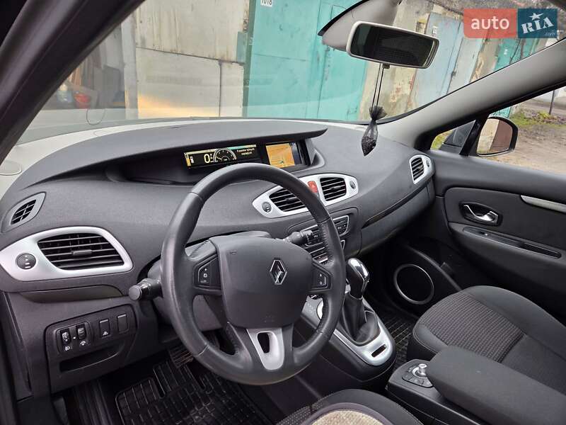 Минивэн Renault Scenic 2010 в Тернополе