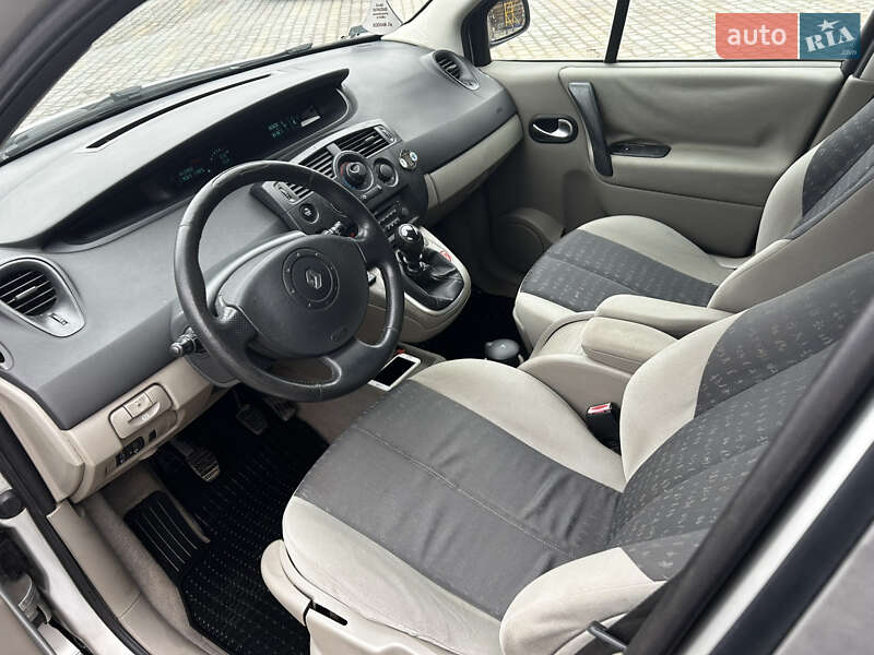 Минивэн Renault Scenic 2005 в Буске фото 10 Минивэн Renault Scenic 2005 в Буске