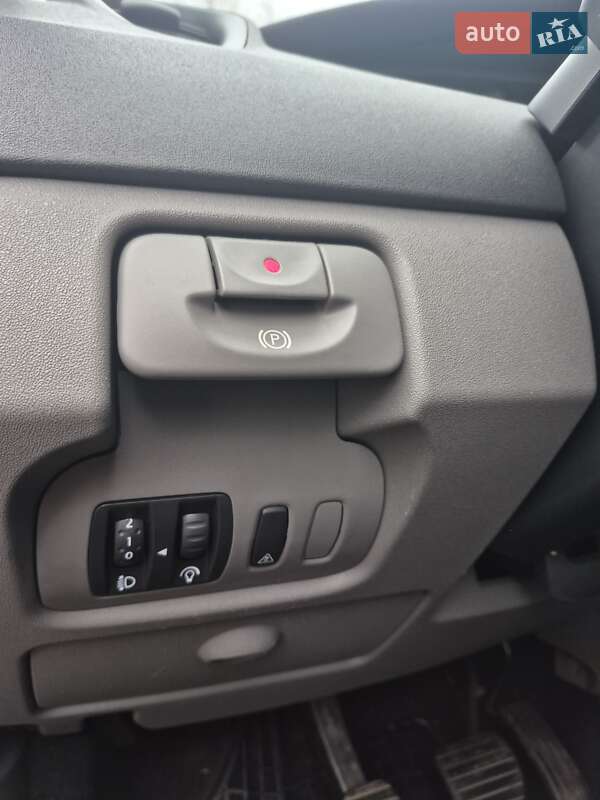 Минивэн Renault Scenic 2008 в Ровно фото 35 Минивэн Renault Scenic 2008 в Ровно